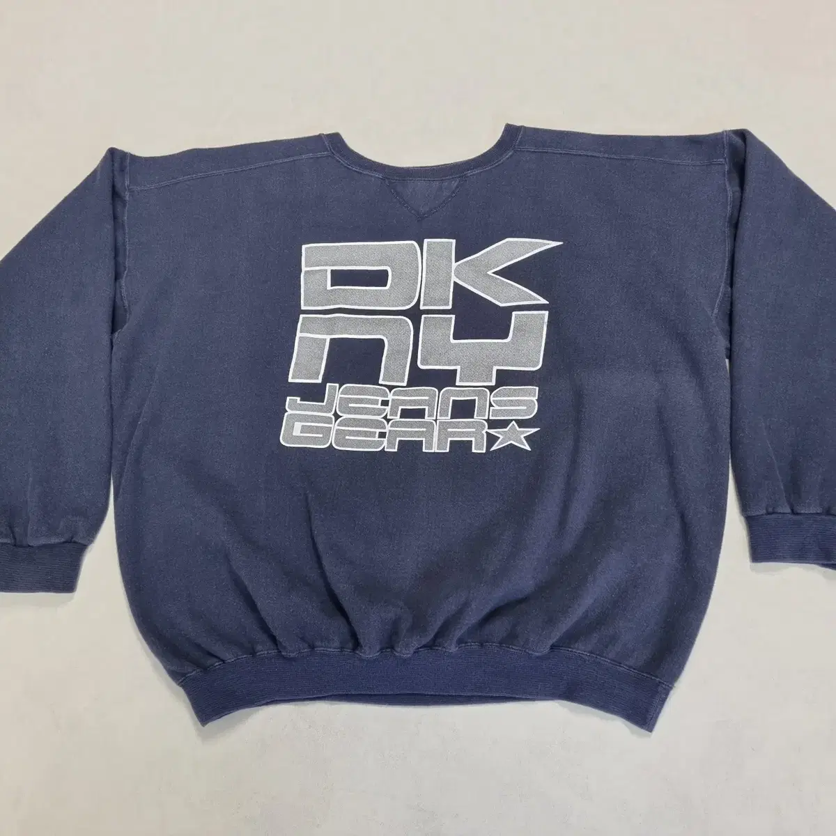 90s DKNY 스퀘어 스웻셔츠 - XL