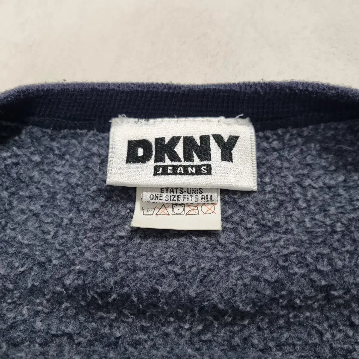 90s DKNY 스퀘어 스웻셔츠 - XL