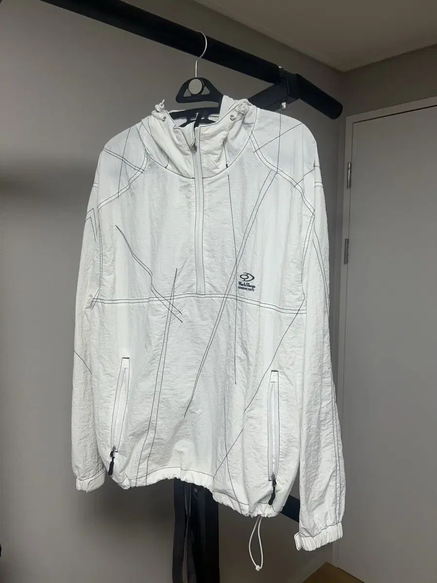 Travel Anorak Windbreaker White M