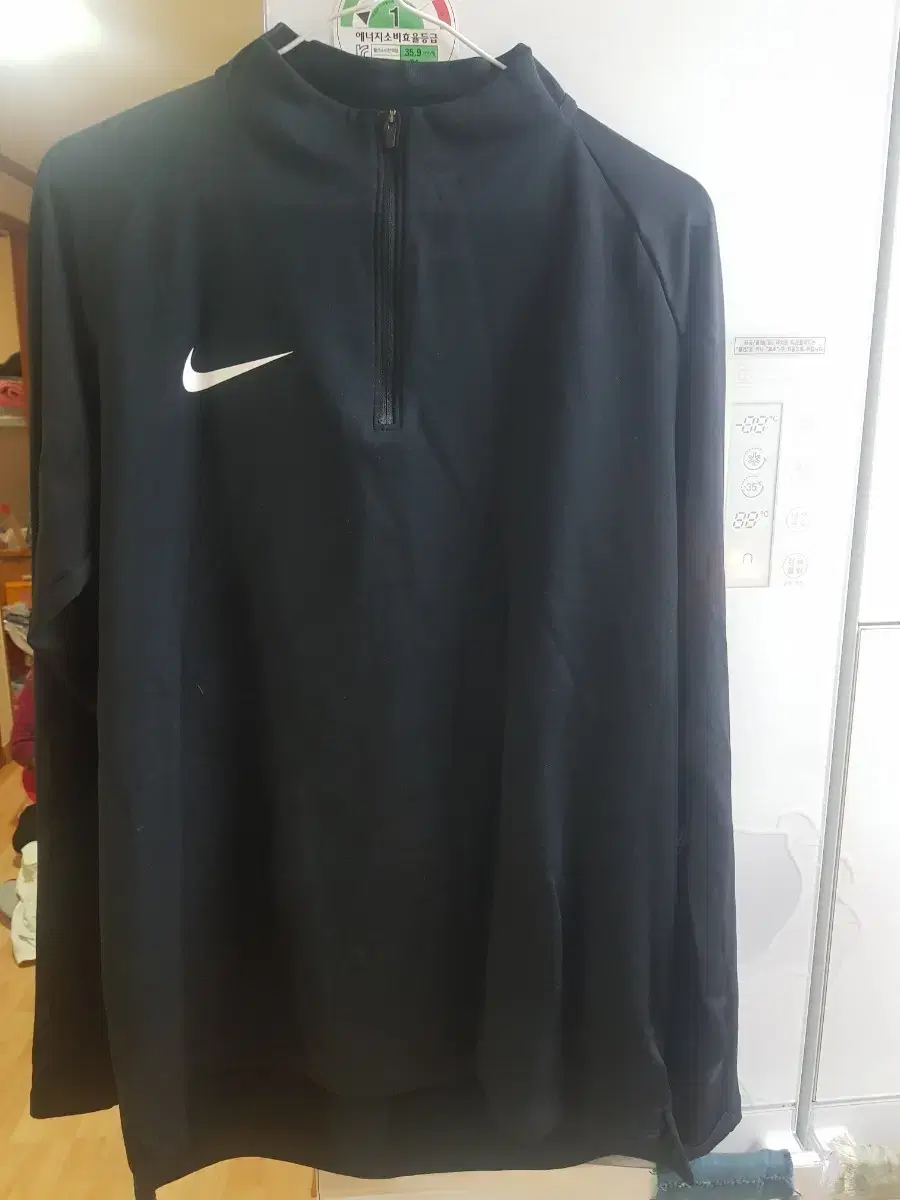 Nike zip-ups