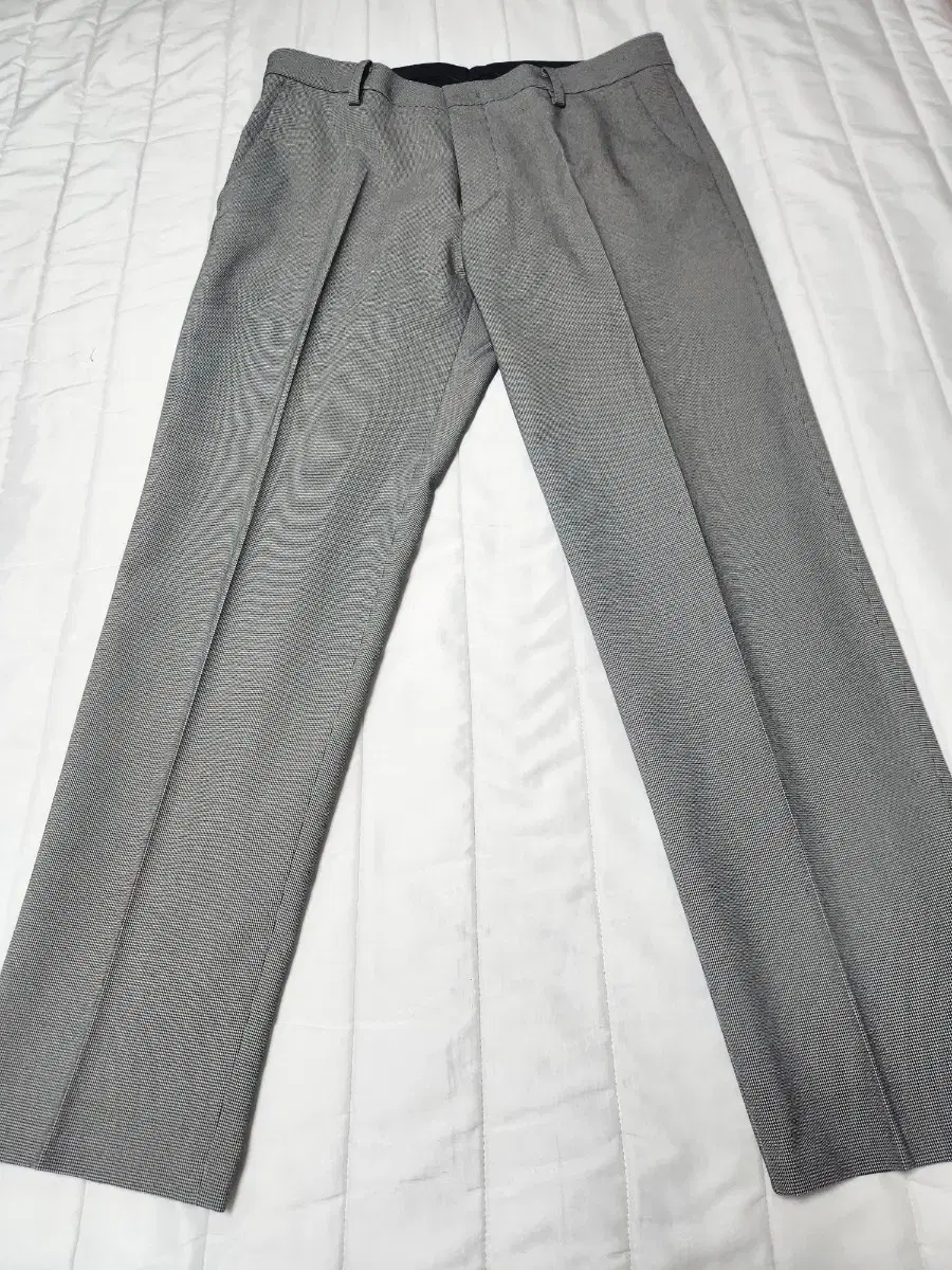 Giordano Herringbone Check Slacks Grey [79-95 (approx. 30-31)]