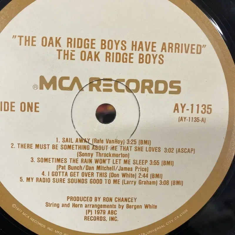 THE OAK RIDGE BOYS LP / AA2715