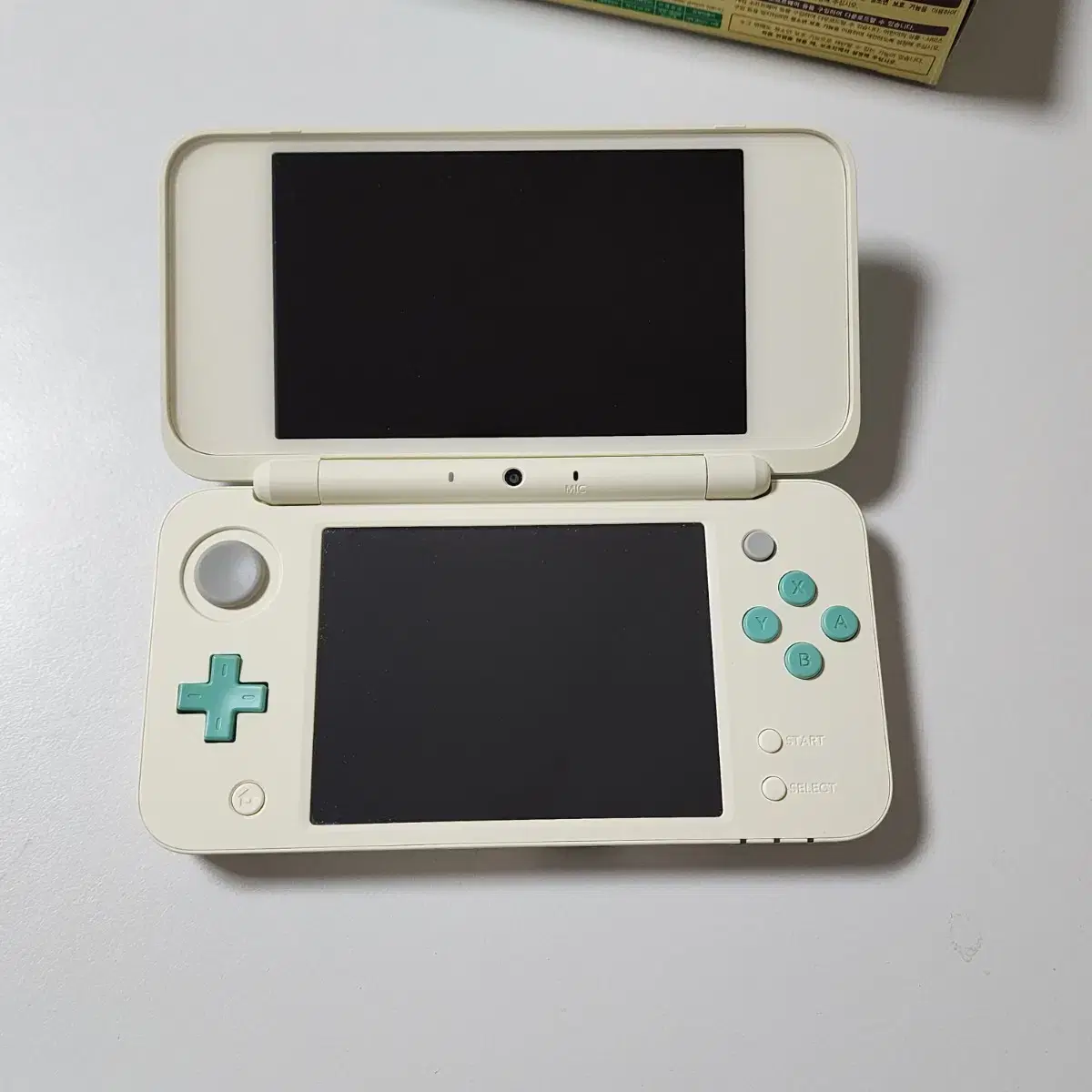 닌텐도 2ds xl 동물의숲 에디션