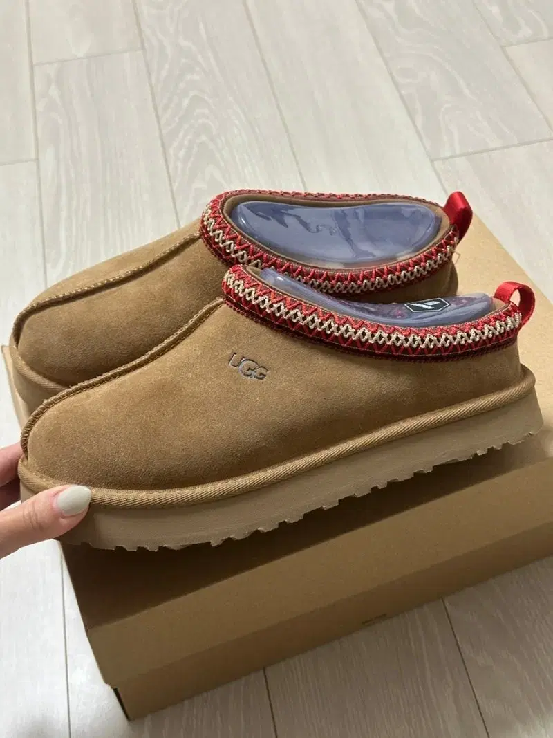 미국UGG 타즈 키즈(K) 체스트넛 235(새상품)