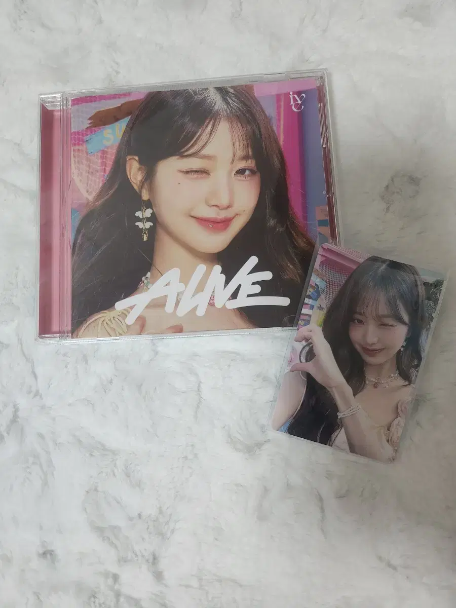 Ive Alive Wonyoung Solo Jacket vahn + tower record pre-order benefit sells set