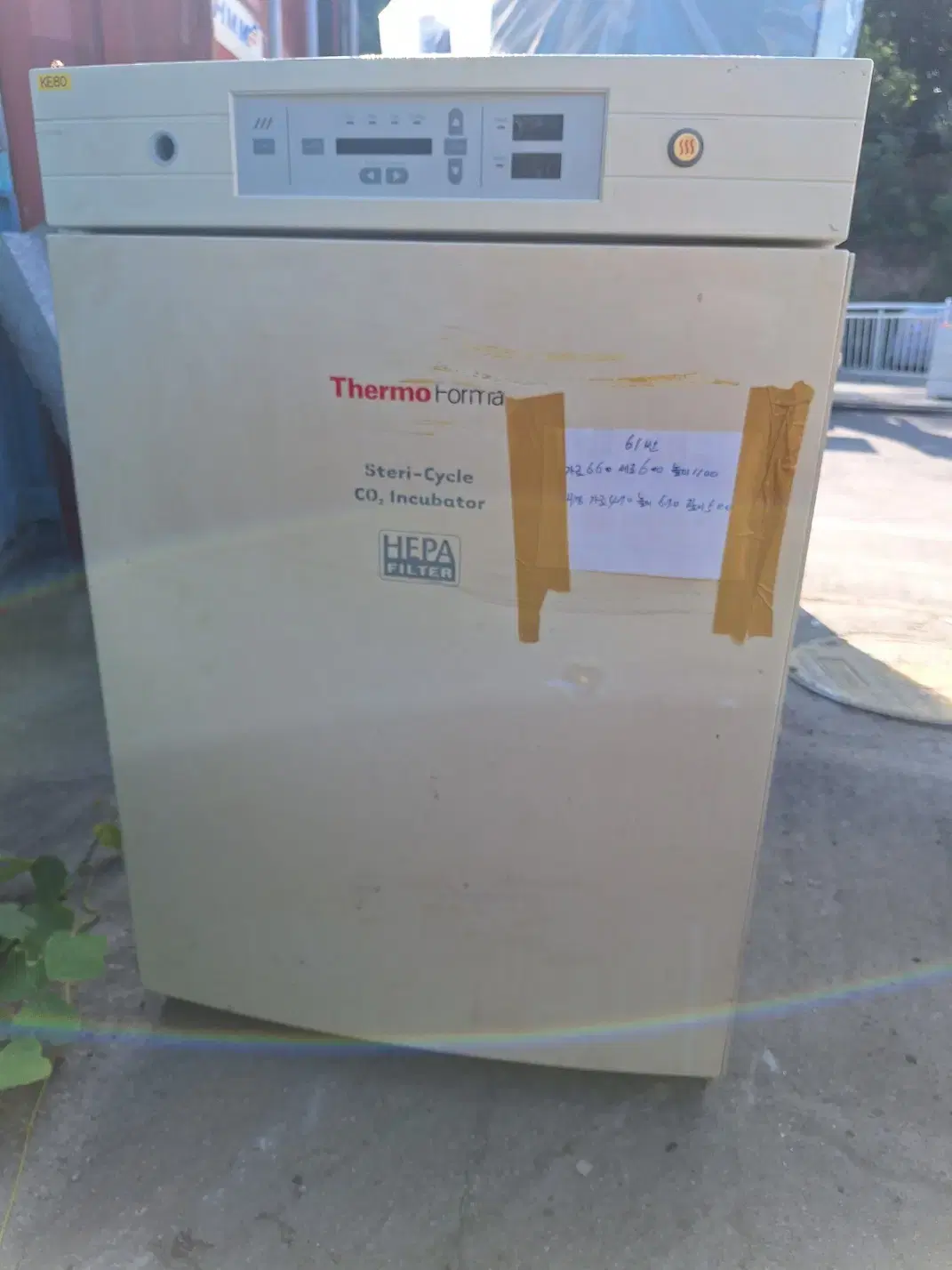 Thermo Scientific 371 CO2 Incubator co2