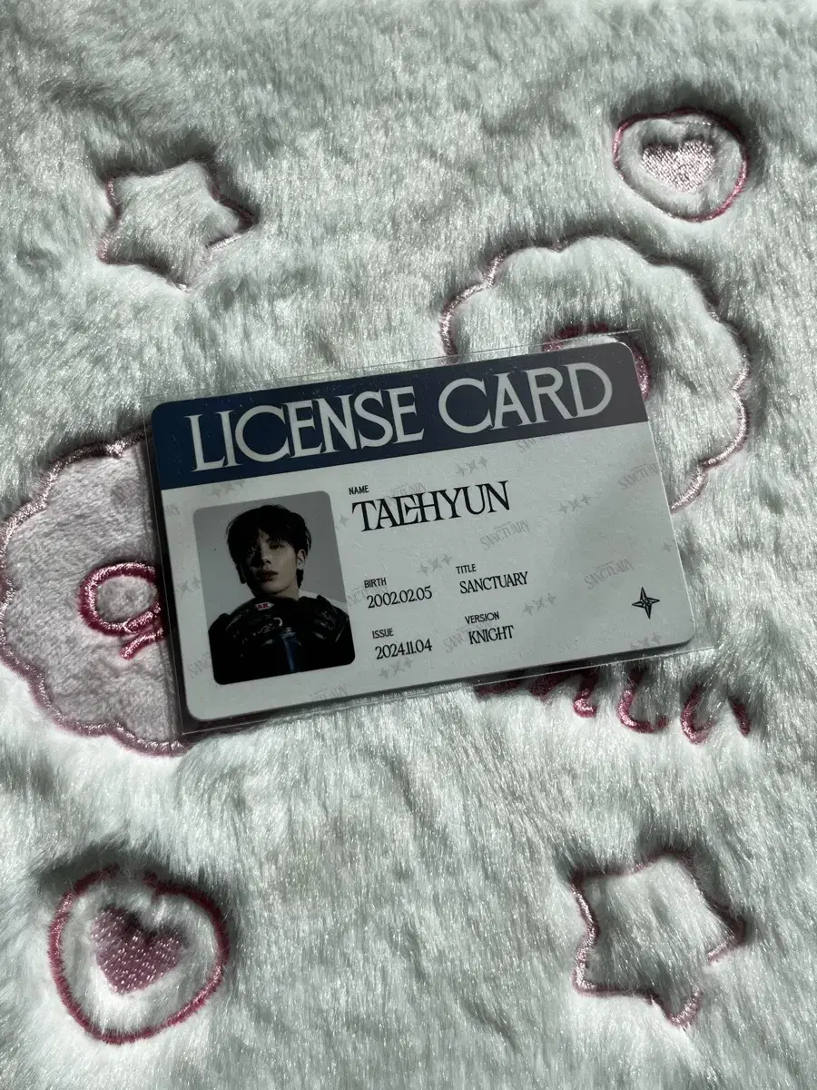 TXT Night LICENSE Taehyun Photocard WTS