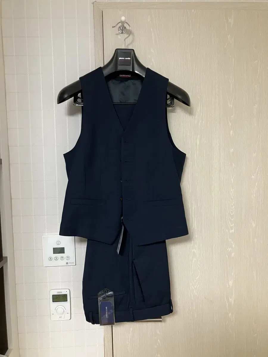 Zeke Fahrenheit Vest / Basso Homme Slacks (New)