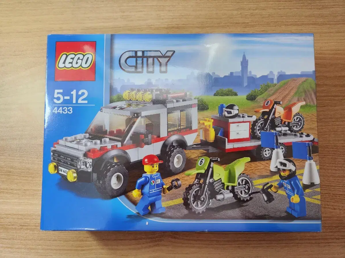 (Unsealed) LEGO 4433 Off-Road Transporter Truck