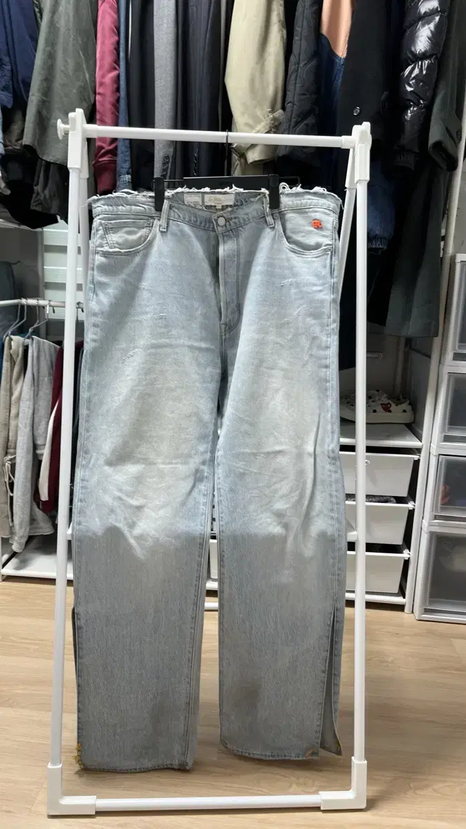 [36] ERL Levi's 501 Lightwash