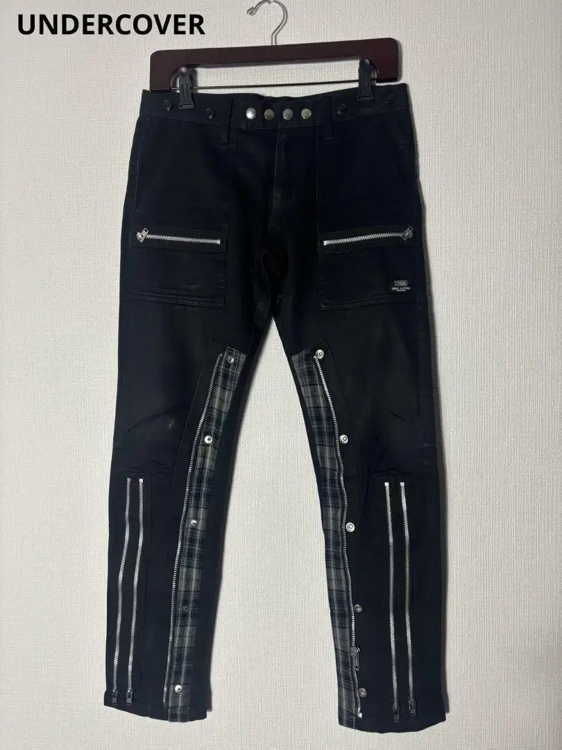 08AW. Undercover Bondage Docking Pants