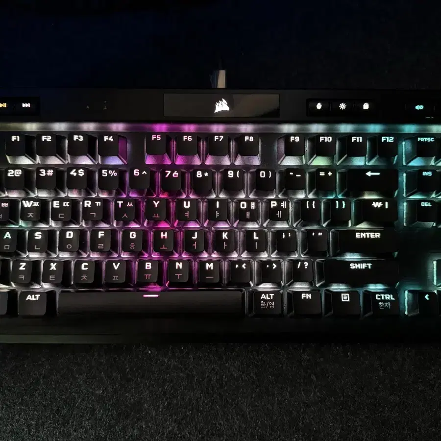 공방풀윤활 커세어 K70 RGB TKL OPX광축 게이밍키보드 팝니다