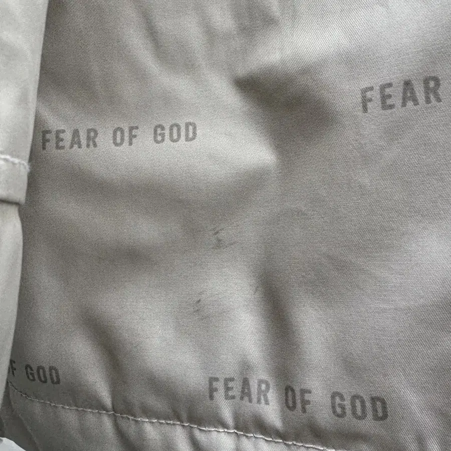 피어오브갓 6th 로고 프린팅 나일론 자켓 fear of god 점퍼