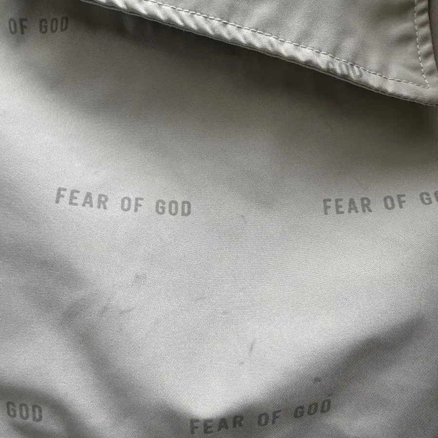 피어오브갓 6th 로고 프린팅 나일론 자켓 fear of god 점퍼