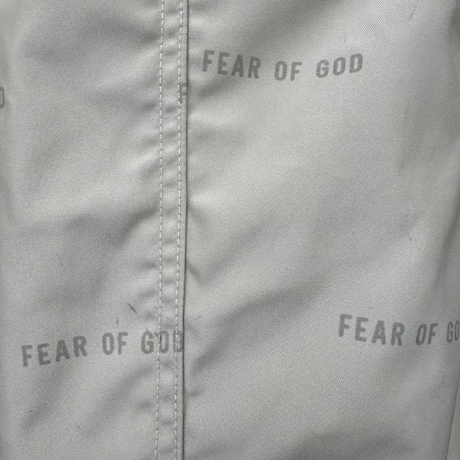 피어오브갓 6th 로고 프린팅 나일론 자켓 fear of god 점퍼