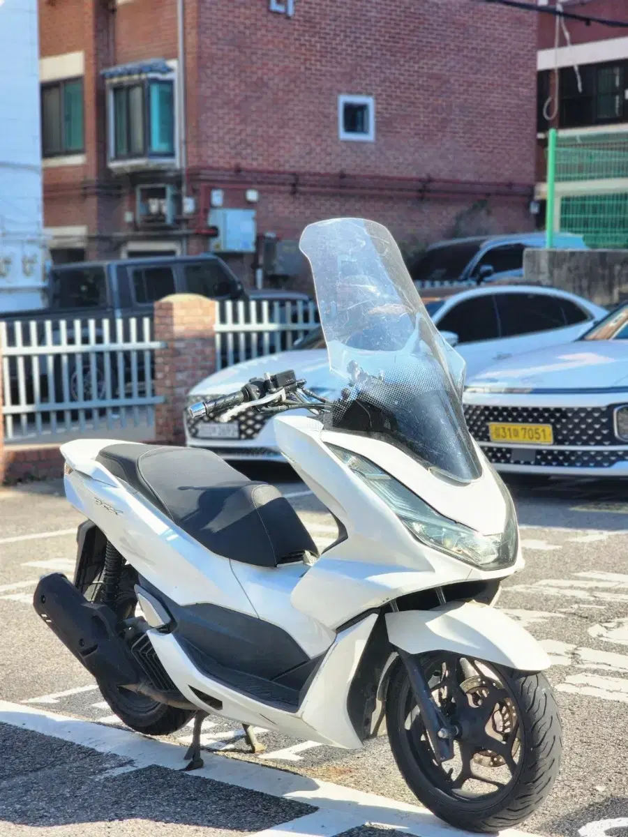 21년식 PCX125 화이트 A급 순정 출퇴근용 팝니다