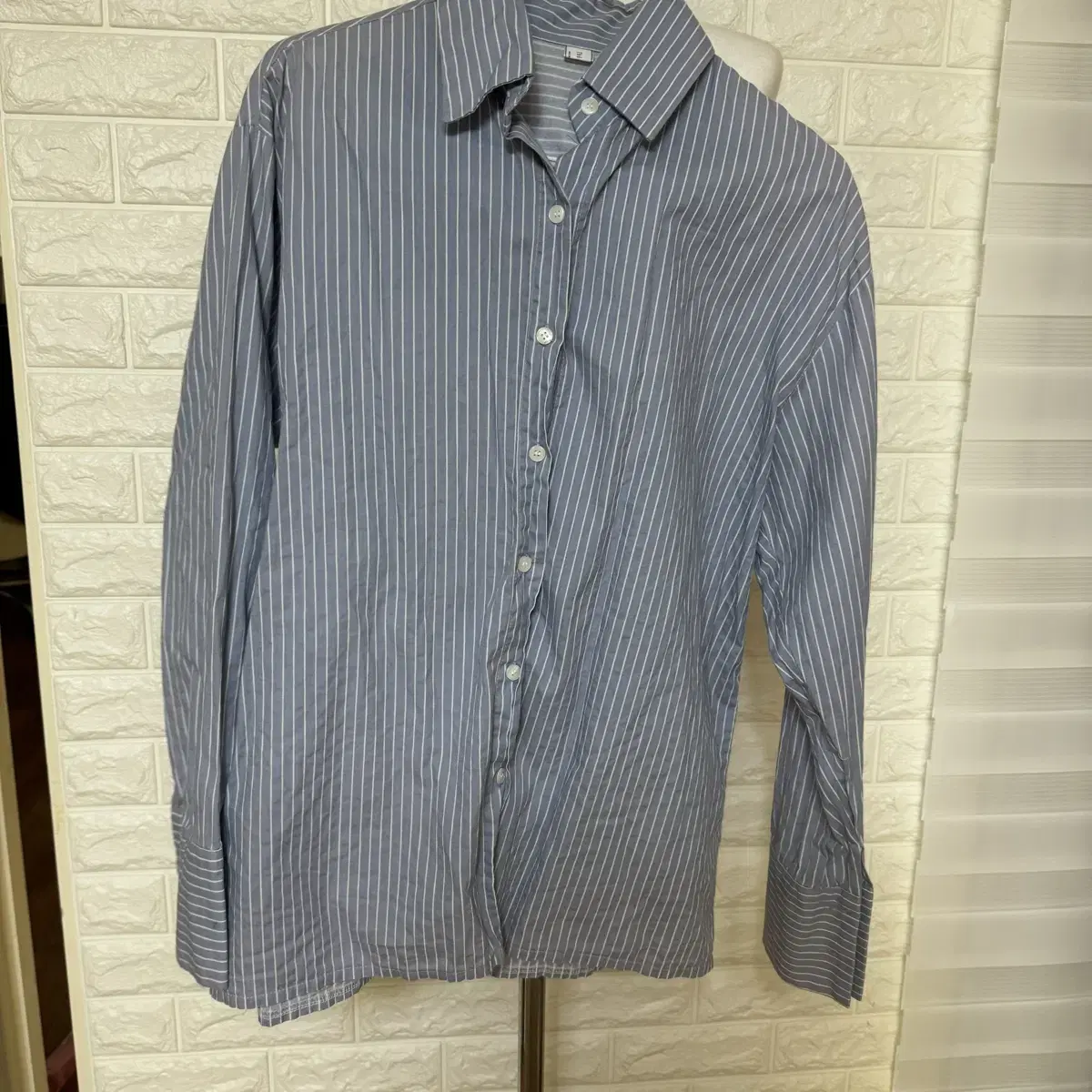 Menswear Men's Striped Shirt