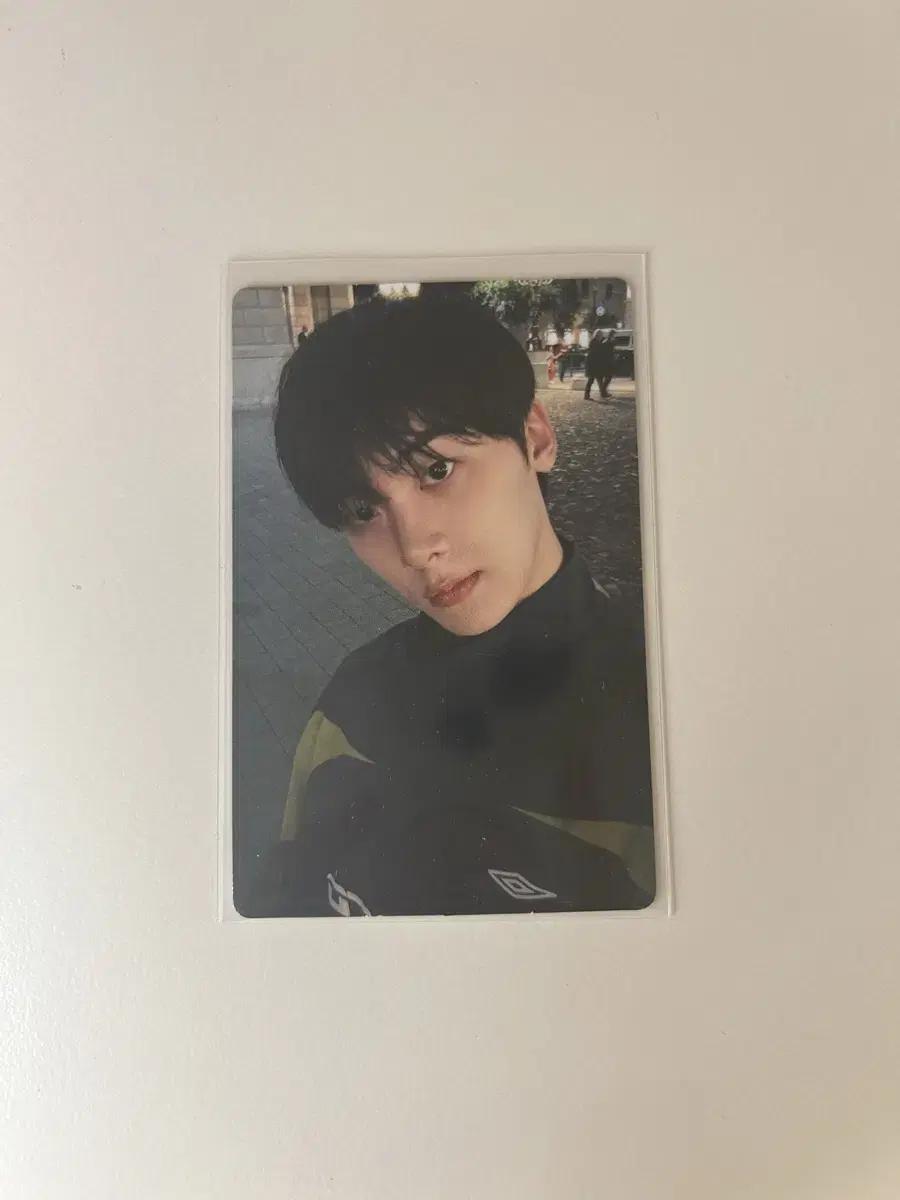 Yoon Sanha Esquire photobook Transfer of photo cards