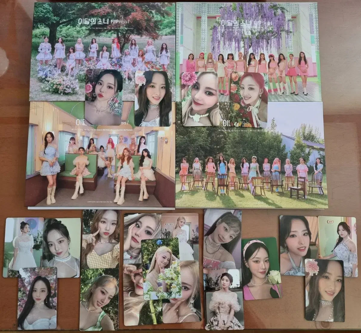 Sell Loona's Flip That album + photo cards in bulk