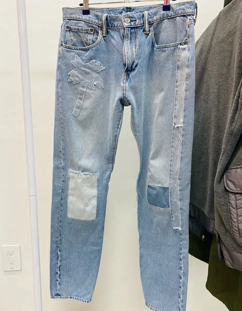 [Levi's/32] Levi's 502 Light Blue Jeans