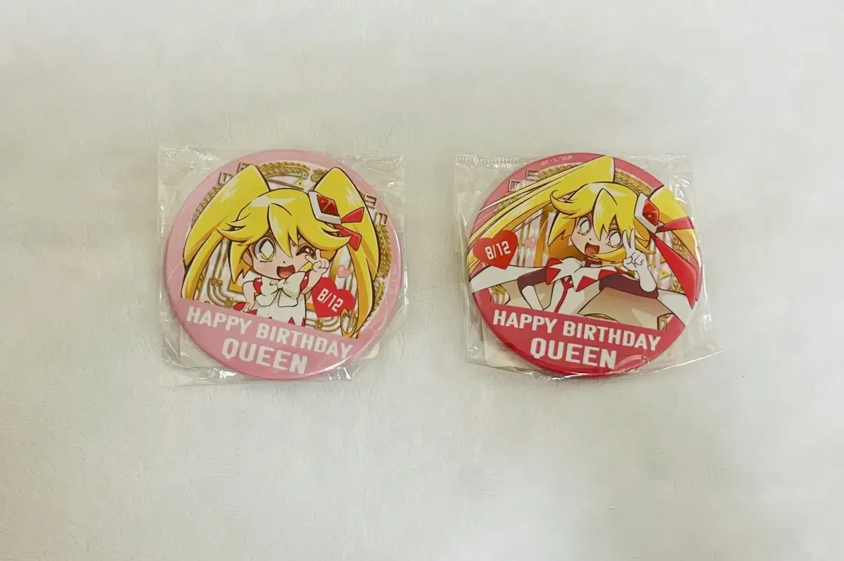 GothoJoker Queen birthday sells big badges and keyring 