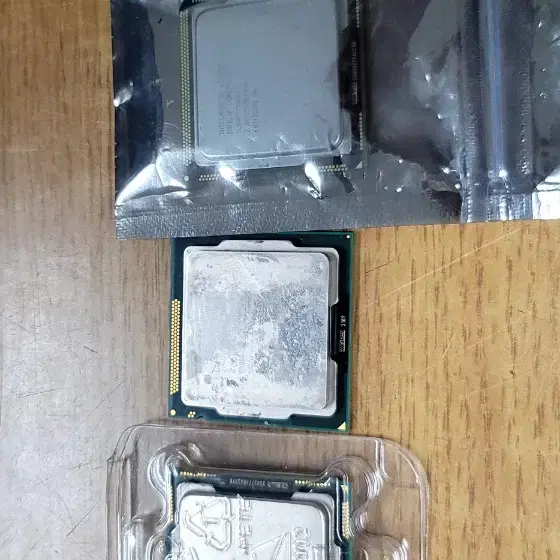 cpu  i5 2500 .750.인텔코어2.펜티엄5개 일괄 다드립니다