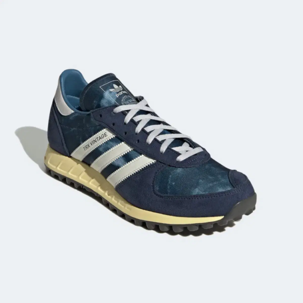 Adidas x Parley TRX vintage 240