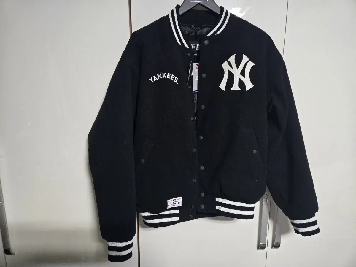 MLB New York Yankees World Series Patch Stadium Jacket Black