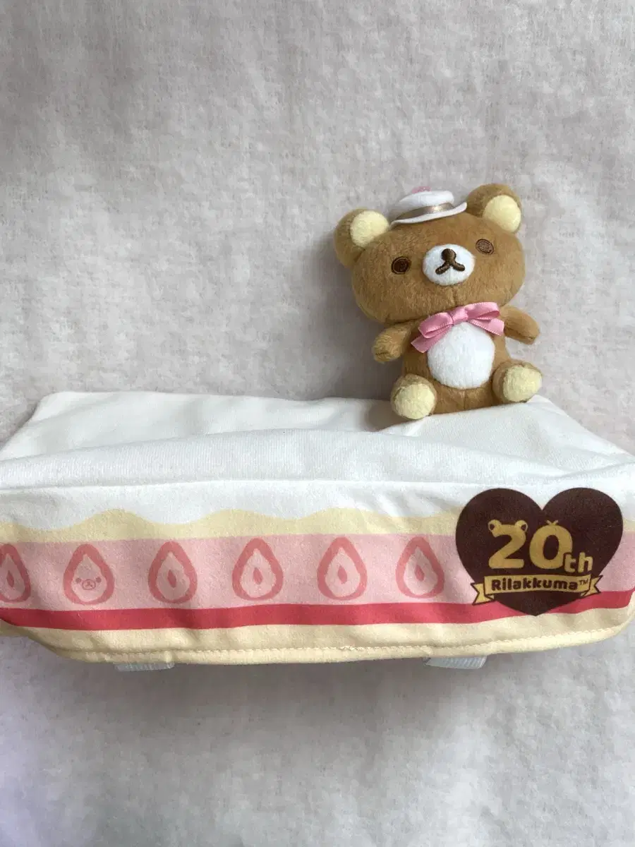 Rilakkuma 20th Anniversary Strawberry Cake Tissue Case Bangkoo Tissue Case