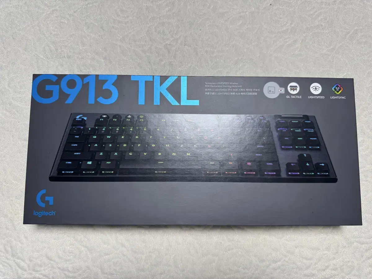 로지텍 G913 tkl 무선 카보드 판매합니다