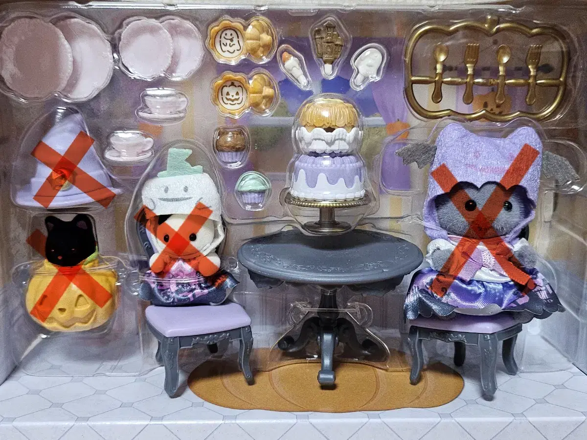 Sylvanian Halloween buncheol sell table chair props