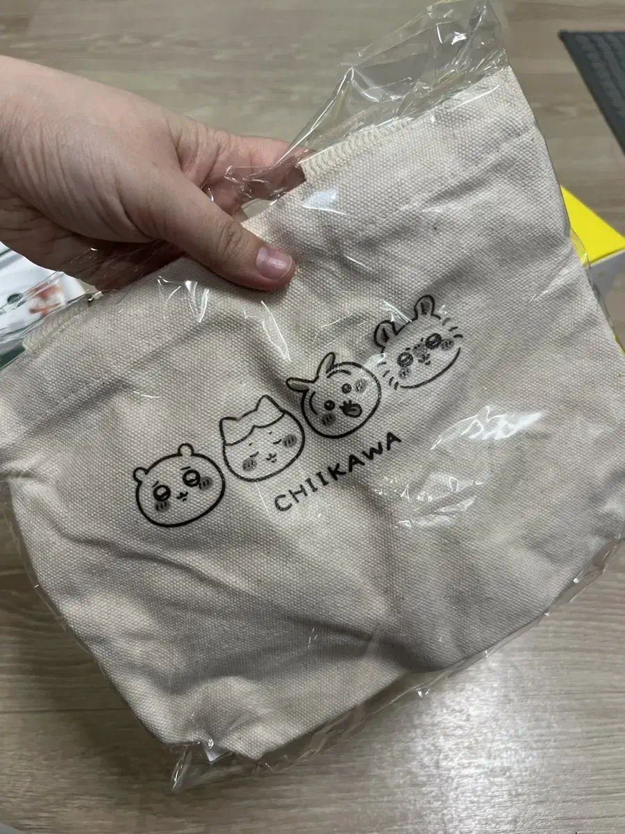 (Unsealed) Chiikawa Goodall Pow Mini Eco Bag Usagi Chiikawa