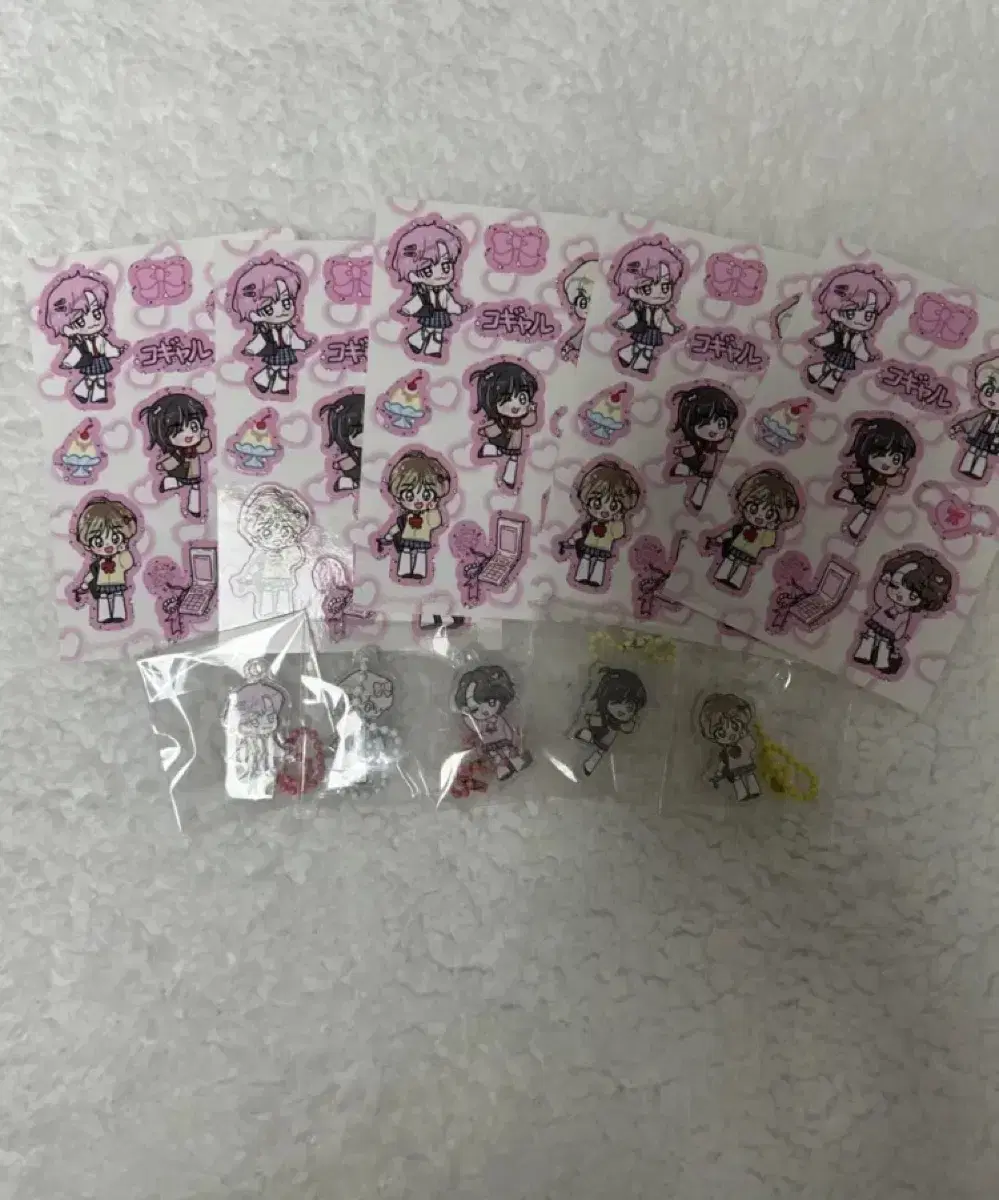 Unsealed) Tuvatu Gyaru Keyring for sale