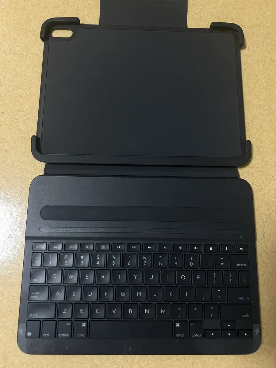 iPad용 Logitech Slim Folio Pro 키보드 11인치