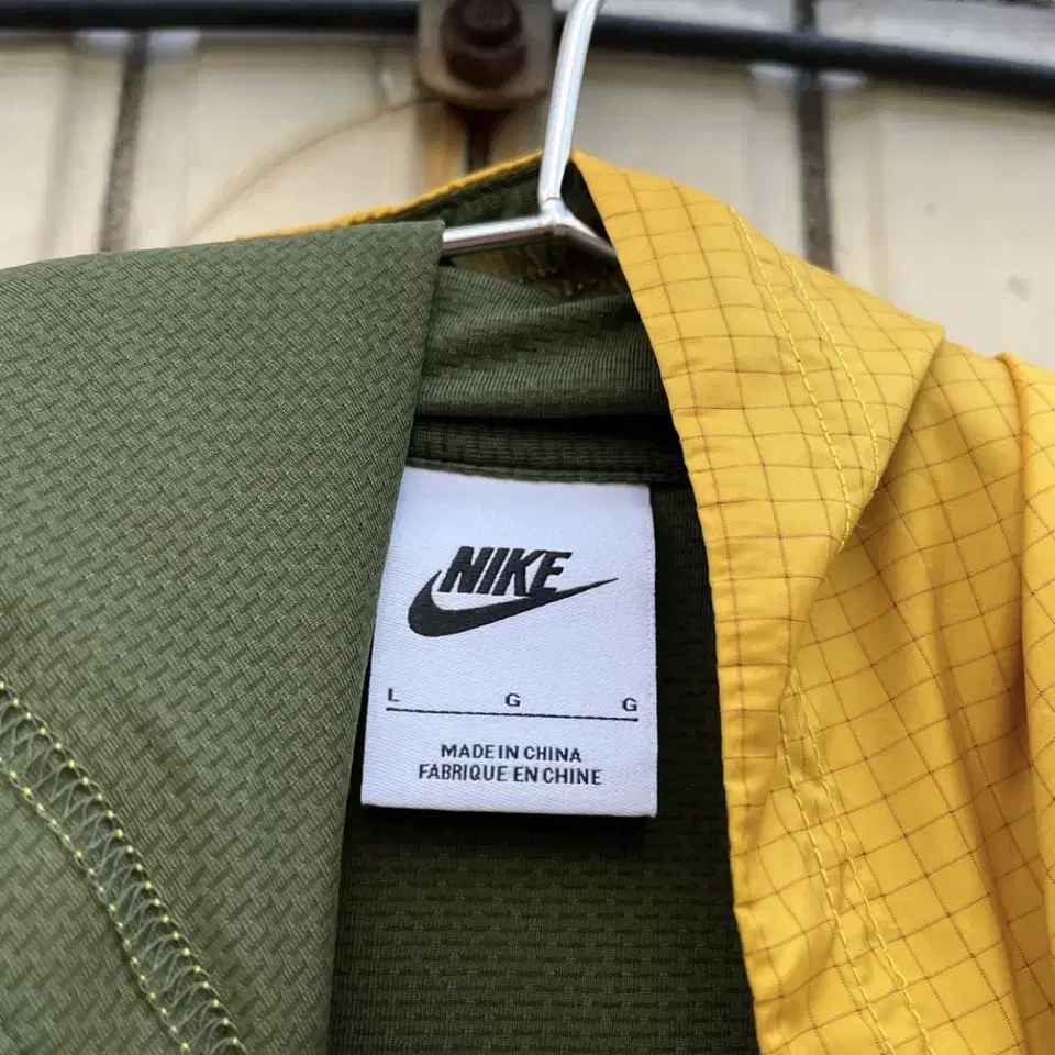 나이키 배색 아노락 반집업 Nike