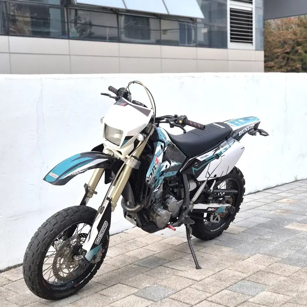 스즈끼 DR400 DRZ400SM 판매합니다.