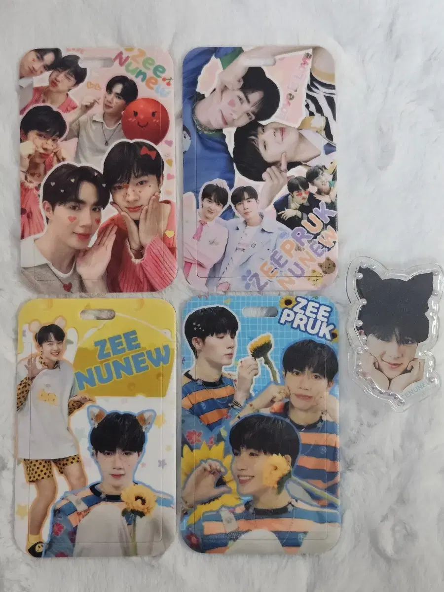 GinuNew Nunu photocard holder GripTalk bulk WTS