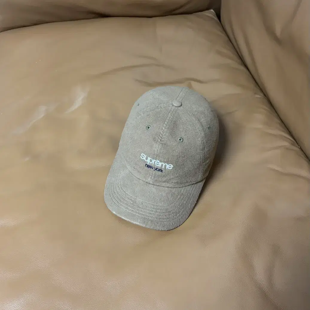 Supreme 슈프림 6패널 볼캡 모자 (Classic Logo Tan)