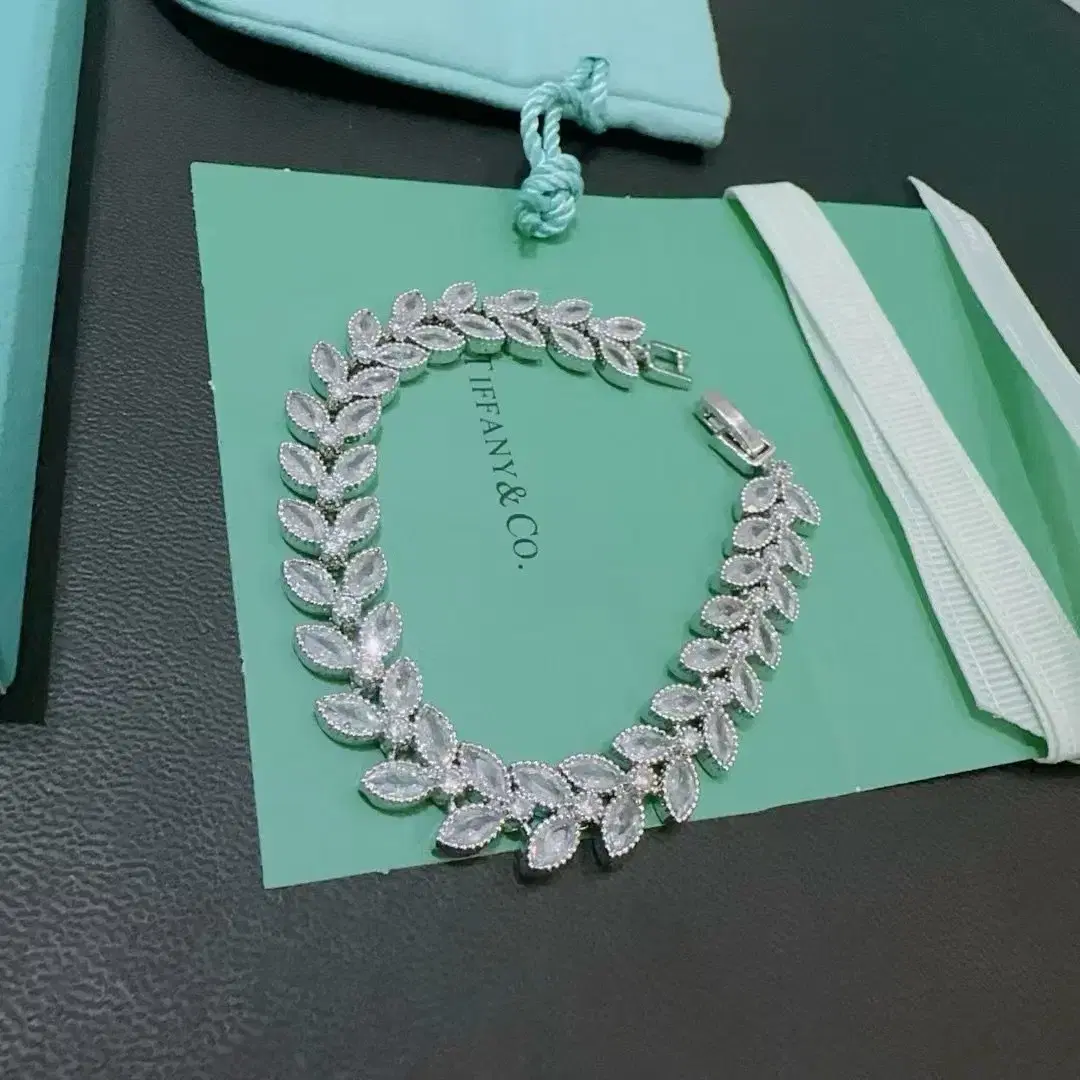 Tiffany & Co. 기념 한정판 화상 마야 손목 밴드