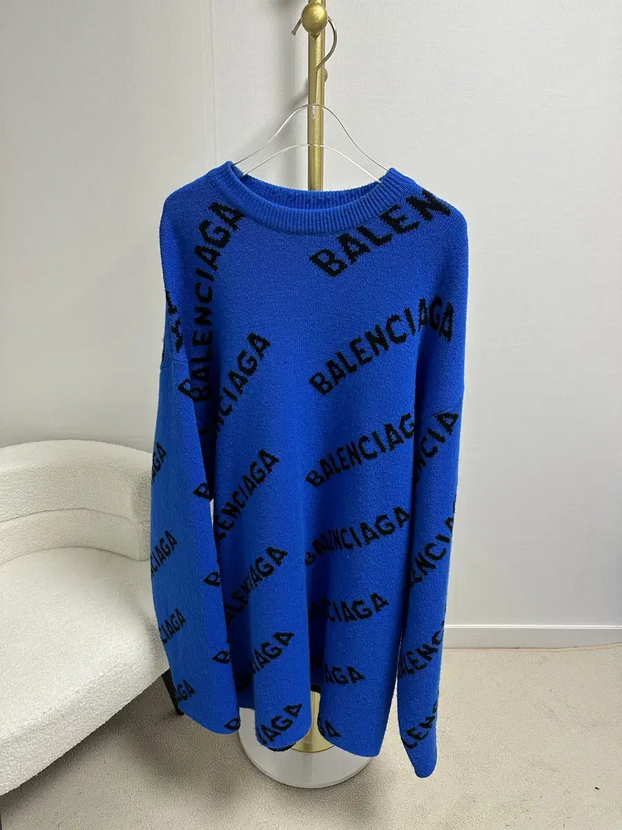 Overfit S / Balenciaga Multilogo Knit Bloo