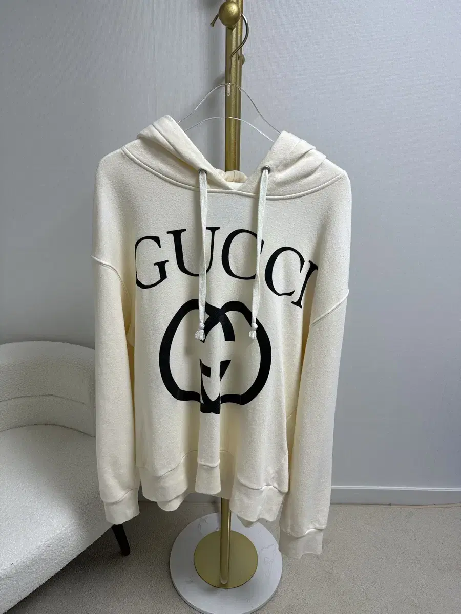 Size S / Gucci GG Logo Hoodie Ivory