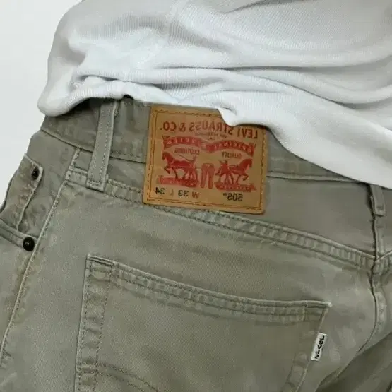 Levi's 505 pants