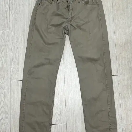 Levi's 505 pants