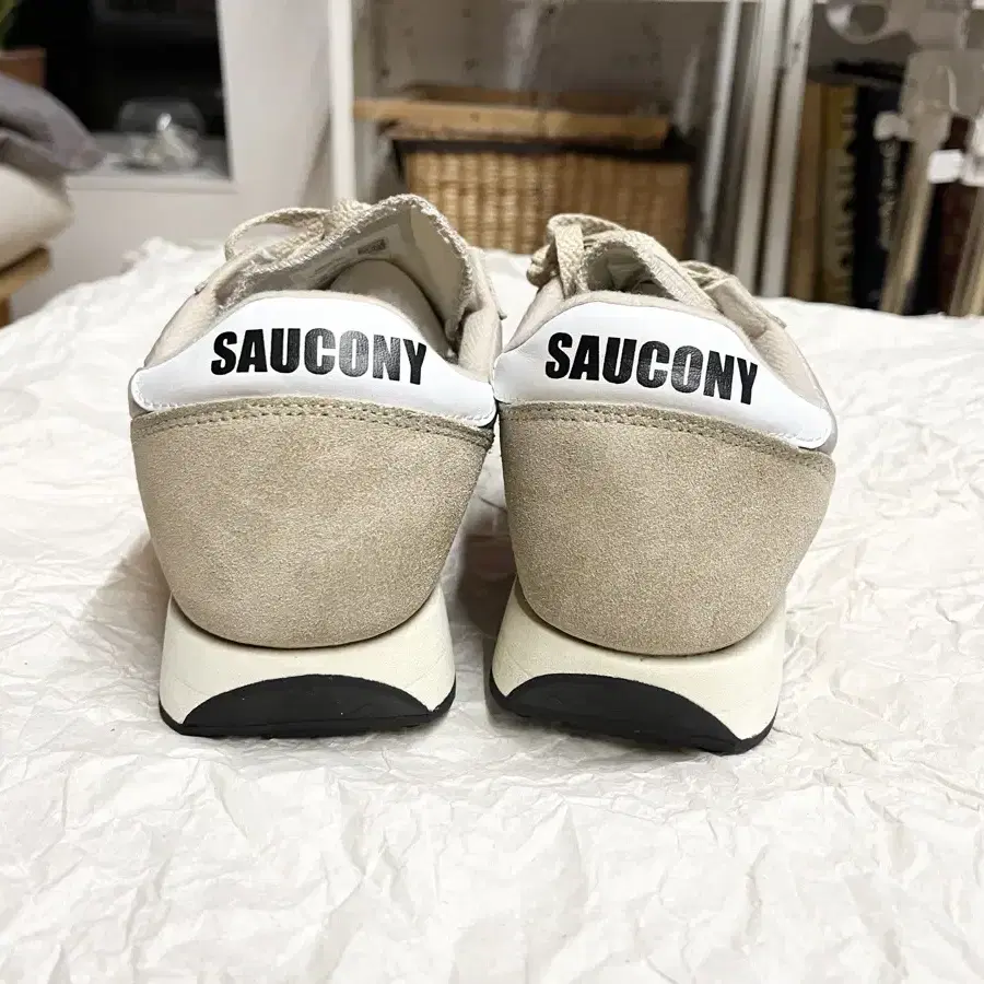 Saucony 스니커즈