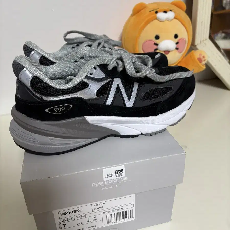 (W) 뉴발란스 990v6  블랙화이트 Bstandard 240