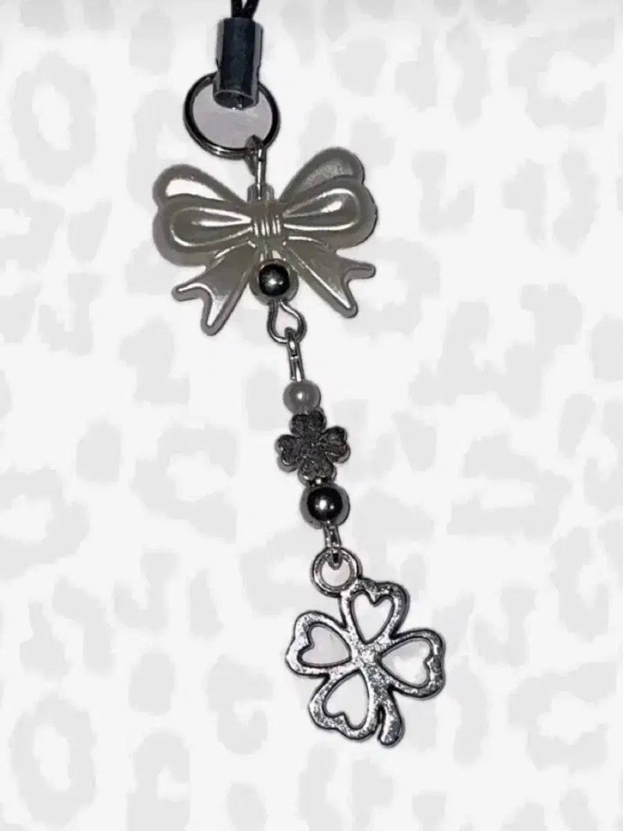 *silver clover keyring 비즈키링