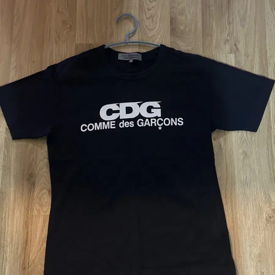 [L] 꼼데가르송 CDG 반팔