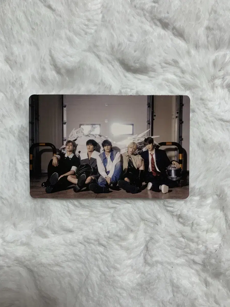 TXT Sanctuary weverse group photocard