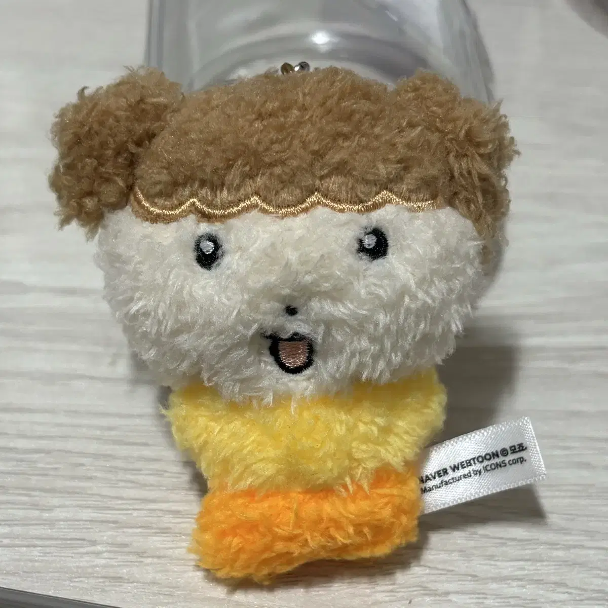 Maru is a lew keyring doll