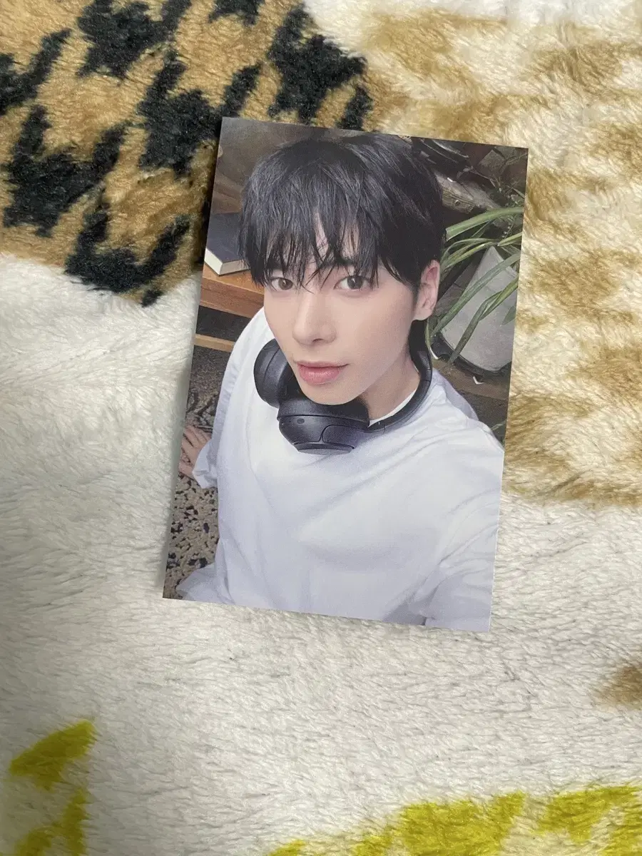 Tuvatu Sanctuary broadcast photocard Taehyun